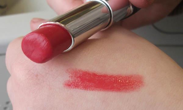 Бальзам для губ ColorBurst Lip Butter (оттенок № 035 Candy Apple) от Revlon фото 2 Бальзам для губ ColorBurst Lip Butter (оттенок № 035 Candy Apple) от Revlon фото 2