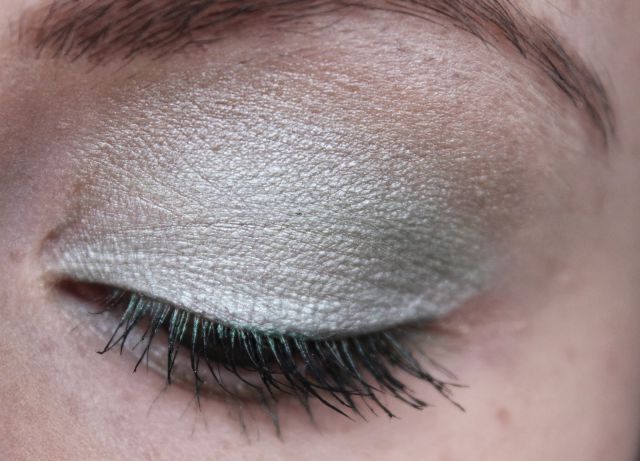 Тени-карандаш Shadow-Liner Natural Code Eye Dramatizer от Lumene фото 6