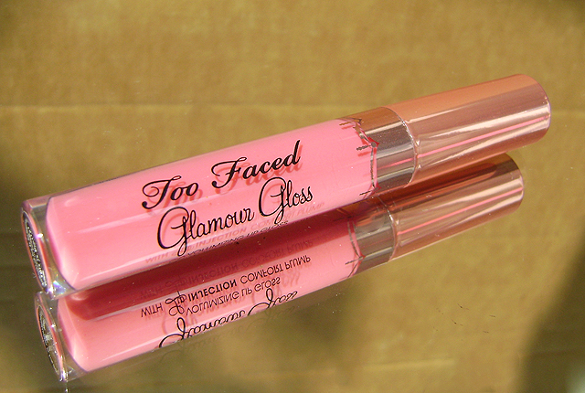Блеск для губ &laquo;Glamour Gloss&raquo; (оттенок This Is Pretty) от Too Faced фото 3
