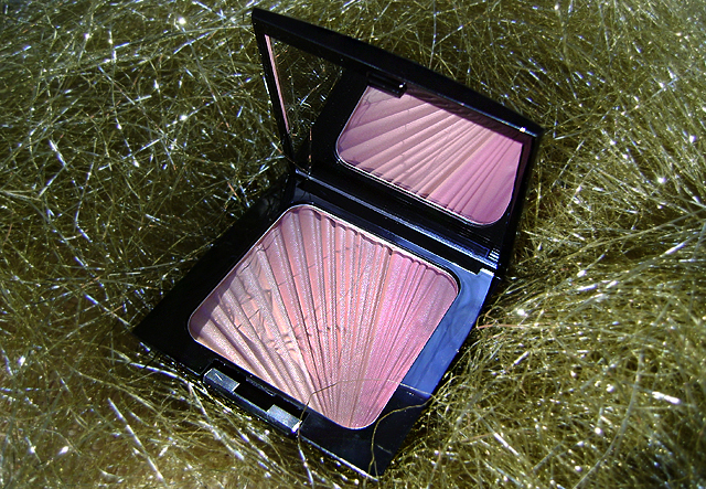 Румяна-хайлайтер &laquo;Glam Stars Blusher&raquo; от Artdeco фото 4