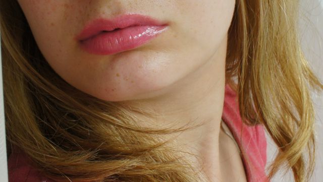 Губная помада "Miss Pupa" (оттенки № 300 и 100) от Pupa фото 8 Губная помада "Miss Pupa" (оттенки № 300 и 100) от Pupa фото 8