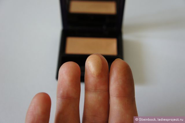 Тени для век Luminizing Satin Eye Color (оттенок BE202) от Shiseido фото 4