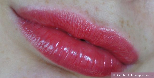 Цветной бальзам для губ Pure Shine Color Lip Balm (оттенок № 070 Don't Red il) от Catrice фото 5 Цветной бальзам для губ Pure Shine Color Lip Balm (оттенок № 070 Don't Red il) от Catrice фото 5
