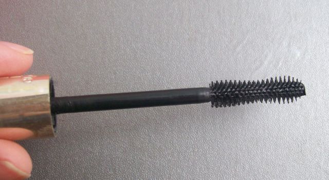 Тушь для ресниц: подкручивание и увеличение объема Glorious Mascara от Helena Rubinstein фото 2