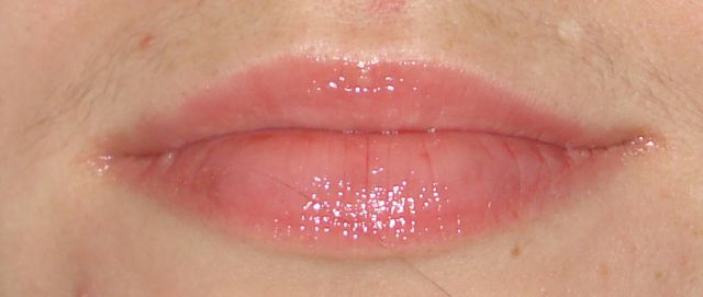 Питательный бальзам для губ &laquo;Красное яблоко и овес&raquo; от Oriflame фото 2
