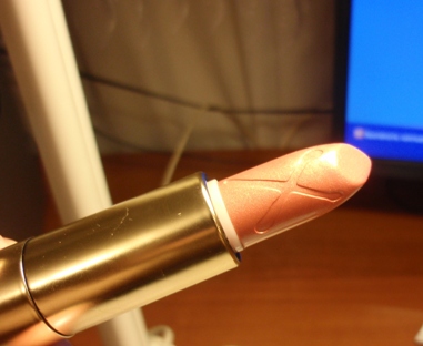 Губная помада Colour Elixir Lipstick (оттенок № 730 Flushed Fuchsia) от Max Factor фото 3