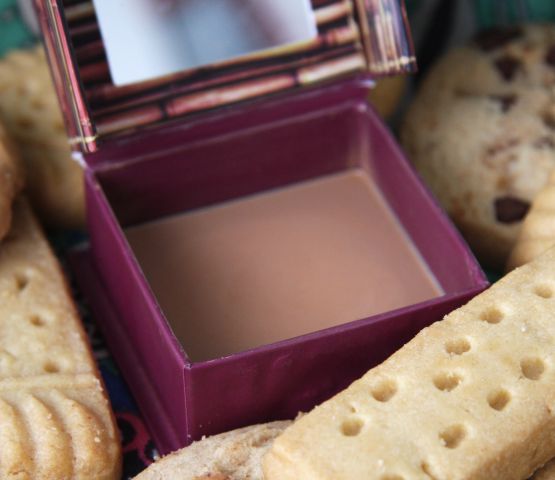 Бронзирующая пудра для лица Hoola от Benefit фото 2
