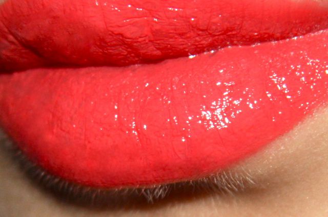 Увлажняющая атласная помада для губ Rouge Letoile (оттенок № 107) от Л'Этуаль фото 7