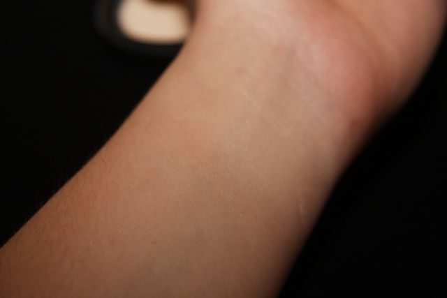 Пудра Mineralize Skinfinish Natural (оттенок Light) от MAC фото 5