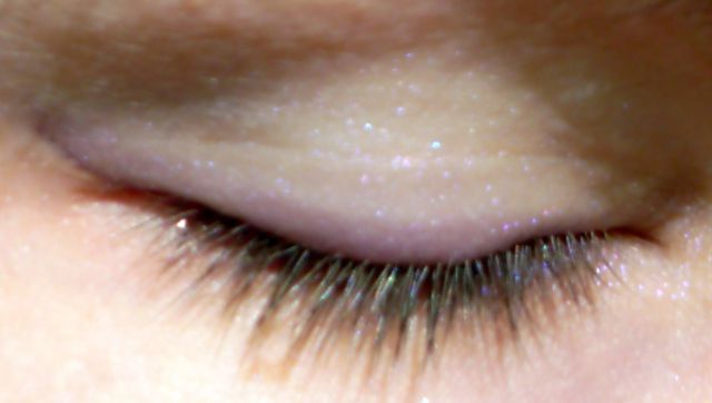 Тени для век Cream to powder eyeshadow от Essence фото 9