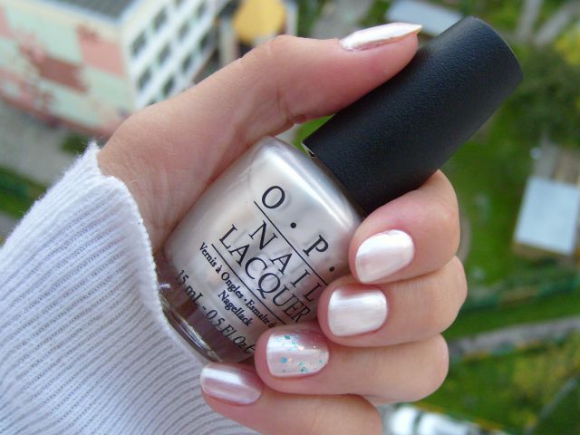 Набор лаков для ногтей "Let's Elope!" (оттенки NL L03 Rosy Future и NL S79 Kyoto Pearl) от OPI фото 25 Набор лаков для ногтей "Let's Elope!" (оттенки NL L03 Rosy Future и NL S79 Kyoto Pearl) от OPI фото 25