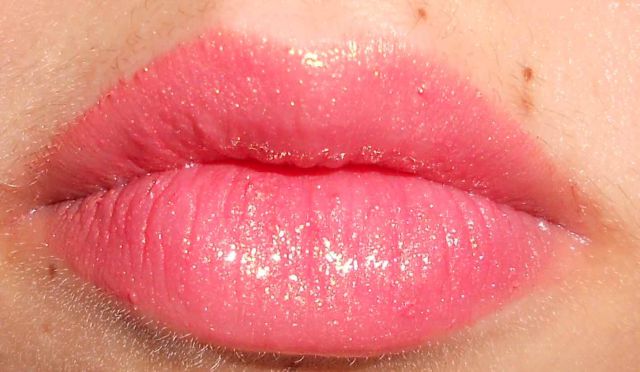 Губная помада Joli Rouge Brilliant (оттенок 02) от Clarins фото 8