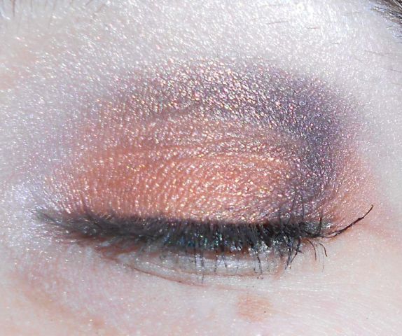 Тени для век Luminizing Satin Eye Color Trio оттенок Fire (OR302) от Shiseido (1) фото 15 Тени для век Luminizing Satin Eye Color Trio оттенок Fire (OR302) от Shiseido (1) фото 15