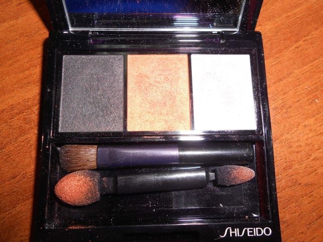 Тени для век Luminizing Satin Eye Color Trio оттенок Fire (OR302) от Shiseido (1) фото 2 Тени для век Luminizing Satin Eye Color Trio оттенок Fire (OR302) от Shiseido (1) фото 2