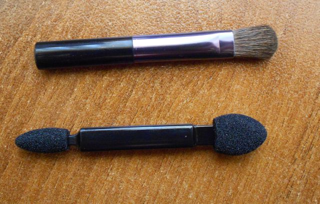 Тени для век Luminizing Satin Eye Color Trio (оттенок "Опера") от Shiseido фото 9 Тени для век Luminizing Satin Eye Color Trio (оттенок "Опера") от Shiseido фото 9