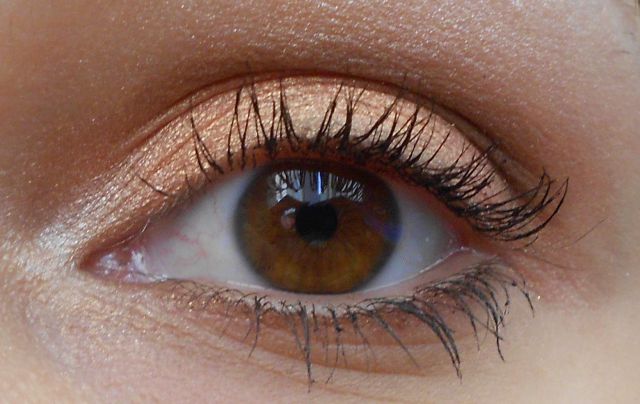 Тени для век (оттенок № 407 Pearl) от Inglot фото 10 Тени для век (оттенок № 407 Pearl) от Inglot фото 10