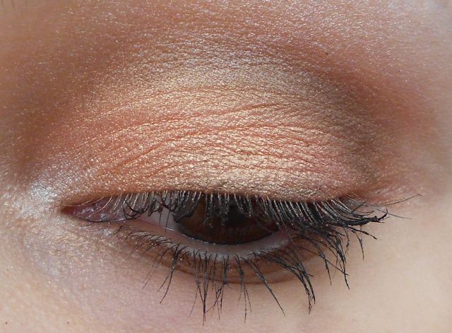 Тени для век (оттенок № 407 Pearl) от Inglot фото 11 Тени для век (оттенок № 407 Pearl) от Inglot фото 11