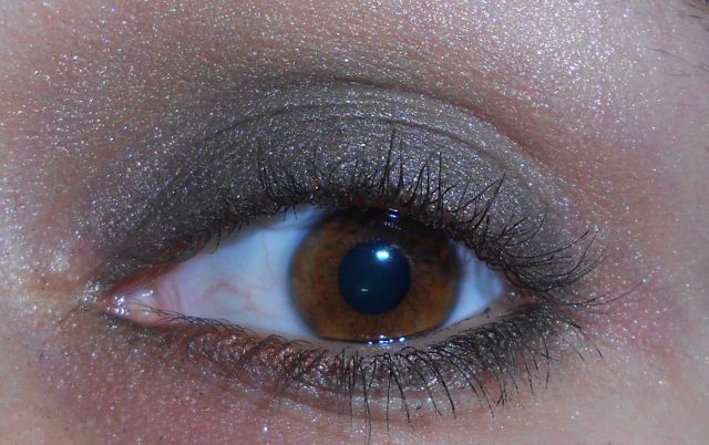 Палетка теней для макияжа глаз "Wild & Chic" от Make Up For Ever фото 26 Палетка теней для макияжа глаз "Wild & Chic" от Make Up For Ever фото 26