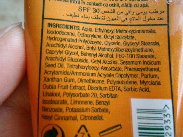 Дневной увлажняющий крем для лица с SPF 30 Витамин С от The Body Shop фото 1