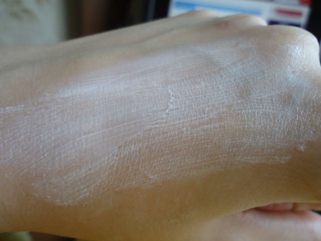 Дневной увлажняющий крем для лица с SPF 30 Витамин С от The Body Shop фото 3