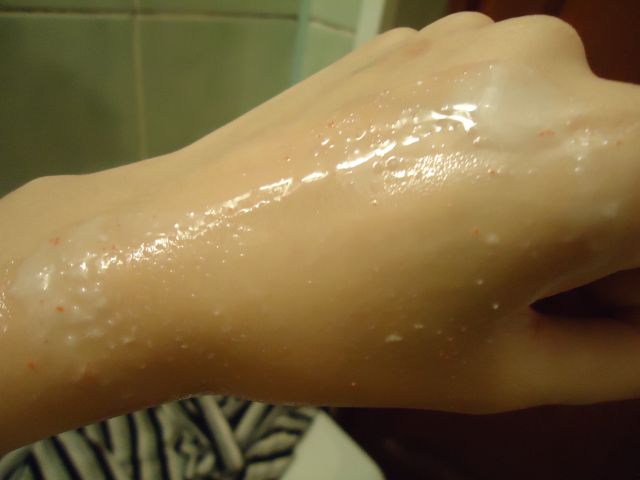 Скраб для лица с тепловым эффектом для очищения пор Pore Purifying Warming Scrub от Shiseido фото 3