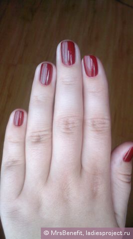 Лак для ногтей Complete Salon Manicure (оттенок № 610 Red Zin) от Sally Hansen фото 5 Лак для ногтей Complete Salon Manicure (оттенок № 610 Red Zin) от Sally Hansen фото 5