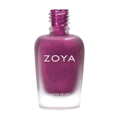 Лимитированная коллекция матовых лаков для ногтей Zoya Matte Velvet Polishes (осень — зима 2014 — 2015) фото 10 Лимитированная коллекция матовых лаков для ногтей Zoya Matte Velvet Polishes (осень — зима 2014 — 2015) фото 10