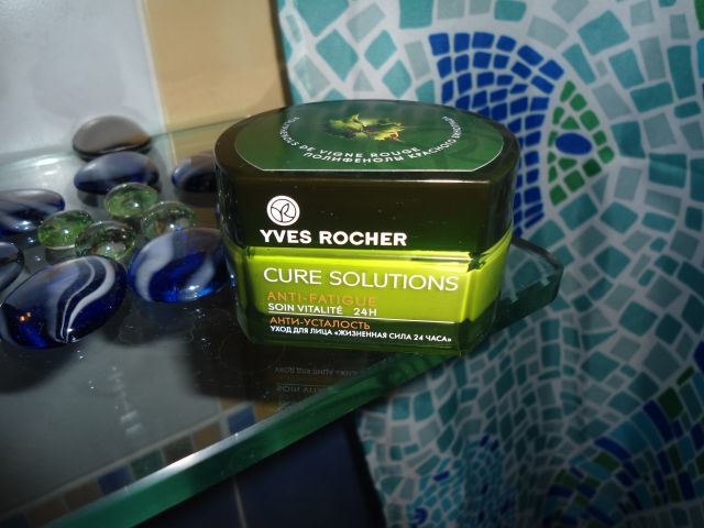 Крем анти-усталость для лица "Жизненная сила 24 часа"от Yves Rocher фото 2
