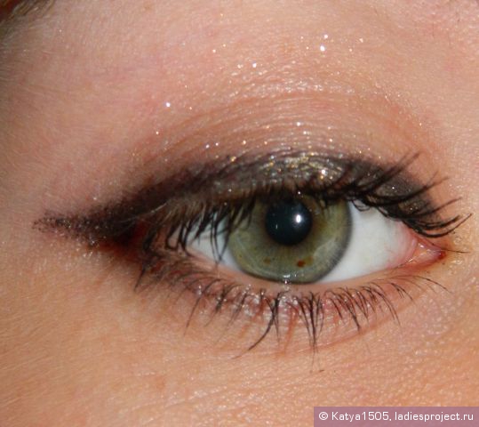 Жидкость для закрепления макияжа Makeup Lock & Seal от E.L.F. Cosmetics фото 6