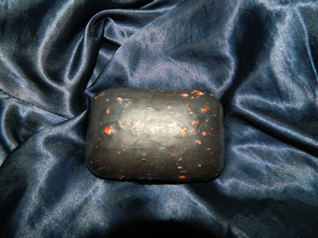 Африканское черное мыло African Black Soap Bar от Nubian Heritage фото 2