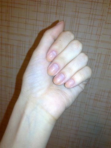 Лак для ногтей Colorama (оттенок № 31 Персиковый пирог) от Maybelline фото 1 Лак для ногтей Colorama (оттенок № 31 Персиковый пирог) от Maybelline фото 1