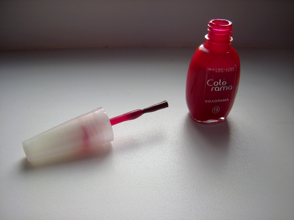 Лак для ногтей Colorama (оттенок №15 - Яблочная карамель) от Maybelline фото 3