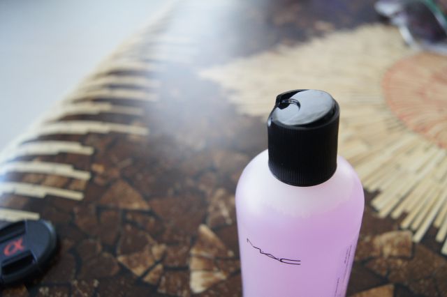 Жидкость для очистки кистей Brush Cleanser от MAC фото 2