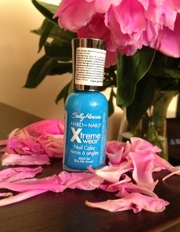 Лак для ногтей "Hard As Nails Xtreme Wear Nail Color" (оттенок № 130 Blue Me Away) от Sally Hansen фото 2 Лак для ногтей "Hard As Nails Xtreme Wear Nail Color" (оттенок № 130 Blue Me Away) от Sally Hansen фото 2