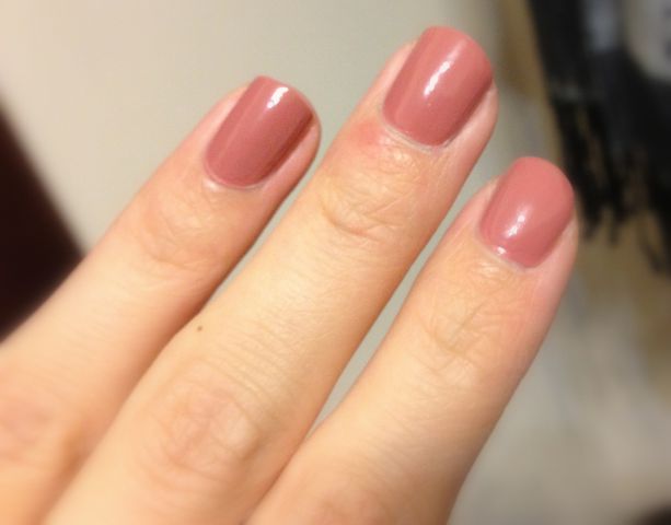 Лак для ногтей Complete Salon Manicure (оттенок № 250 Midslide) от Sally Hansen фото 3 Лак для ногтей Complete Salon Manicure (оттенок № 250 Midslide) от Sally Hansen фото 3