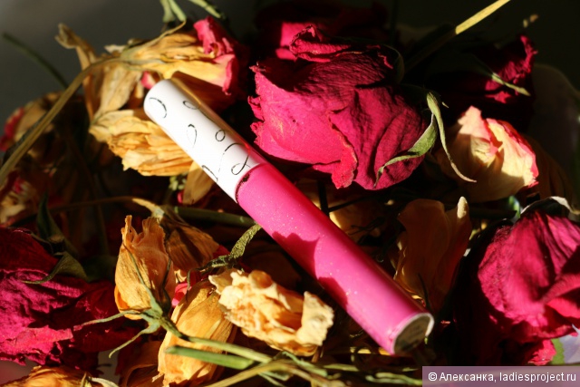 Питательная губная помада Rouge Eclat (оттенок № 04 Tropical Pink) от Clarins фото 12 Питательная губная помада Rouge Eclat (оттенок № 04 Tropical Pink) от Clarins фото 12