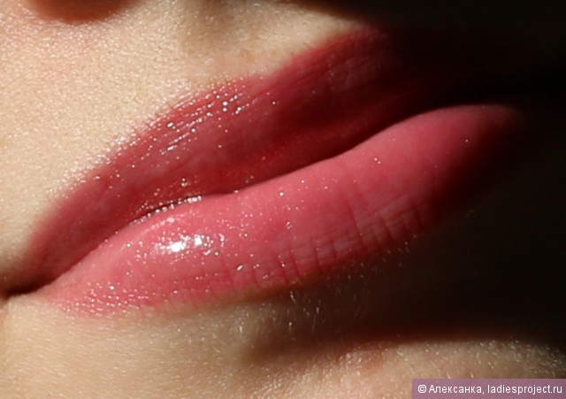 Питательная губная помада Rouge Eclat (оттенок № 04 Tropical Pink) от Clarins фото 14 Питательная губная помада Rouge Eclat (оттенок № 04 Tropical Pink) от Clarins фото 14