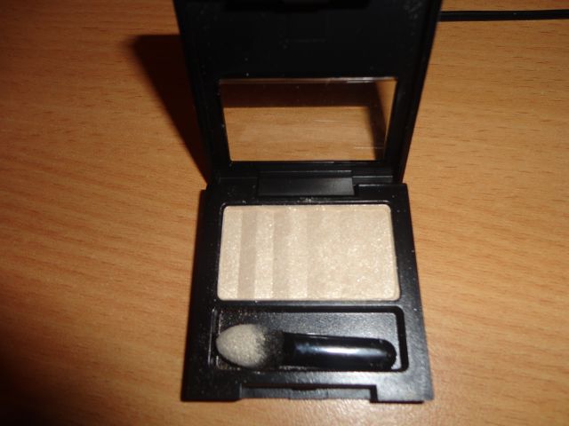 Тени для век Luxurious Color Perle Eyeshadow (оттенок Sunlit Sparkle) от Revlon фото 2
