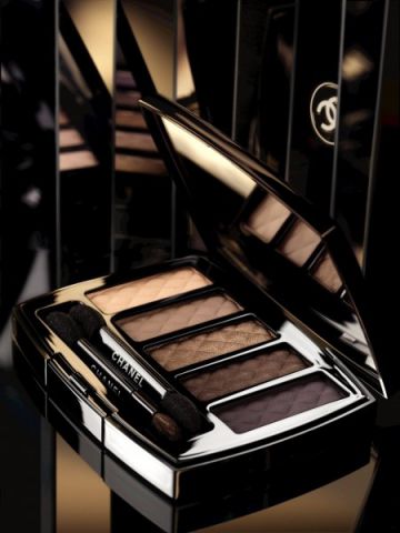 Рождественская коллекция макияжа 2013 г. Nuit Infinie de Chanel Collection от Chanel фото 2 Рождественская коллекция макияжа 2013 г. Nuit Infinie de Chanel Collection от Chanel фото 2